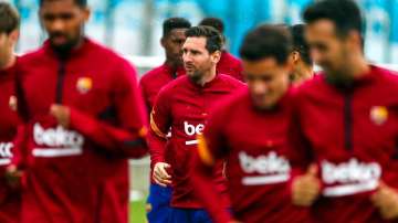 Lionel Messi back training with rest of Barcelona squad