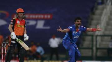 Amit Mishra during IPL 2020 game against Sunrisers Hyderabad