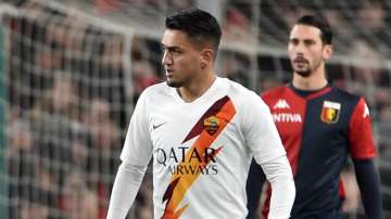 Leicester City sign winger Cengiz Under on loan from Roma