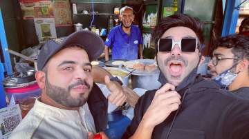 Aparshakti Khurana relishes on Baba ka Dhaba's mouth-watering 'matar paneer' in Delhi. Watch video