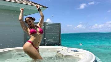 Elli AvrRam was born in a jacuzzi!