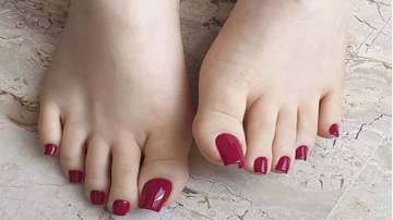 Scientists develop effective coating solution for smelly feet
