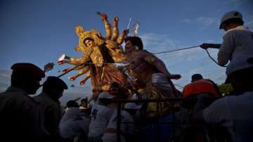 West Bengal: Durga Puja pandal 'no-entry zone' order partially eased, up to 45 people allowed