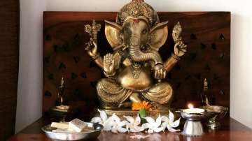 Vastu Tips: Things you should keep in mind while building temple in multi-storey house