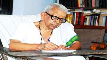 Three weeks after receiving Jnanpith, Malayalam poet Akkitham passes away