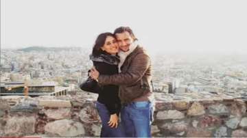 Kareena Kapoor shares 12 years old throwback pic with hubby Saif Ali Khan, calls him “my love”