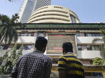 Sensex, Nifty start on tepid note