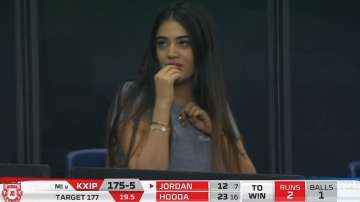 Girl who hogged the limelight during MI-KXIP Super Over