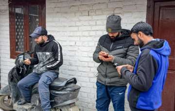 Jammu and Kashmir: 2G mobile Internet service extended in 18 out of 20 districts till Nov 26