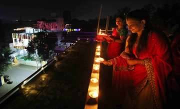 Fewer crackers burst in Kolkata; air quality better on Kali puja-Diwali evening this year