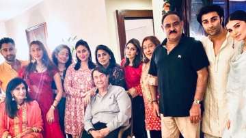 Tara Sutaria joins beau Aadar Jain, Kareena and others for Kapoor family dinner on Karwa Chauth