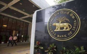 RBI imposes penalty on Muthoot Finance, Manappuram Finance