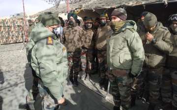 Army chief General Naravane visits forward areas, reviews situation along LAC