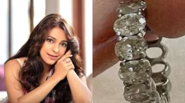 Juhi Chawla loses diamond earring at Mumbai airport, promises to reward finder