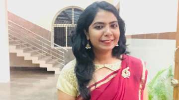  Bengaluru Lady CID officer commits suicide at friend's house, A lady CID officer in Bengaluru commi