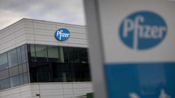 US CDC director signs recommendation to use Pfizer-BioNTech's vaccine