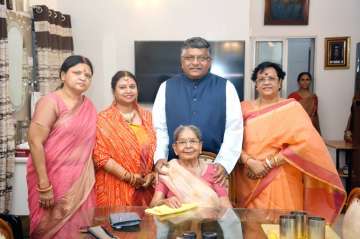 Union minister Ravi Shankar Prasad's mother passes away