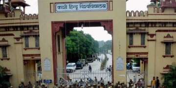 Varanasi: AISA-ABVP activists clash in BHU over farmers' protests