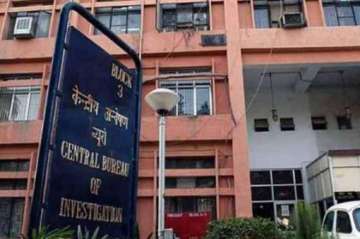 CBI raids its own officers in Ghaziabad in graft cases