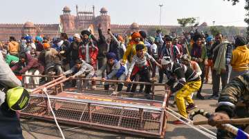 delhi tractor parade violence 