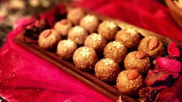 Happy Lohri 2021: Dahi Bhalle, Gajar Ka Halwa, Laddoo, treat your taste buds with these traditional 