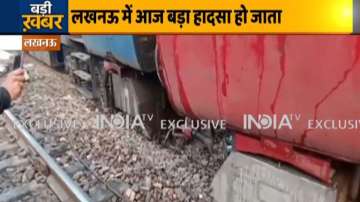  Lucknow Charbagh station, Jaynagar-Amritsar Express derail 