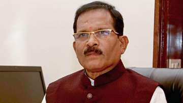 Union minister Shripad Naik undergoes surgeries for fractures on hands, leg after accident	