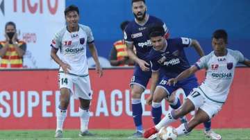 Odisha and Chennaiyin trade missed chances, play out goalless draw