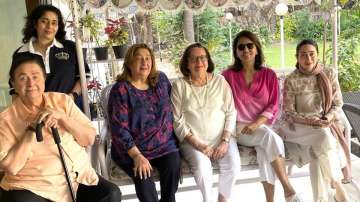 Karisma Kapoor celebrates Republic Day with family