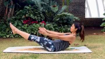 What is Shilpa Shetty's yoga tip to beat stress? Watch video
