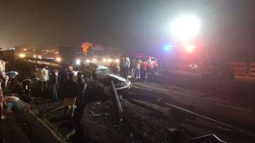 5 killed in collision between several vehicles on Mumbai - Pune Expressway