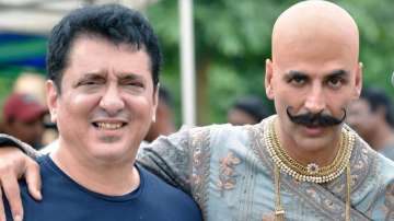 Akshay Kumar shares quirky birthday wish for Sajid Nadiadwala, thanks him for 'literally paying his 