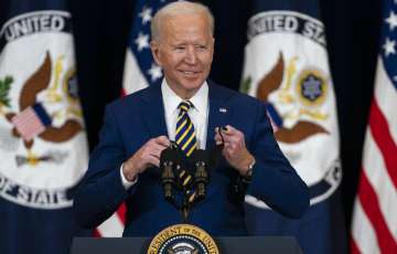 US will not hesitate to raise cost on Russia: Biden	