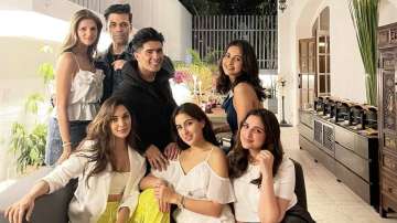 Sara Ali Khan, Karan, Kiara, Vijay Deverakonda & others spend Saturday night at Manish Malhotra's house | PICS