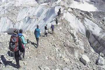 Army rescues 447 tourists in Nathu-La after snowstorm