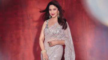 Bollywood star Madhuri Dixit, Madhuri Dixit dance, Madhuri Dixit moves, Madhuri Dixit dance moves, M