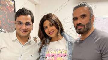 Shilpa Shetty, Suniel Shetty, Dhadkan