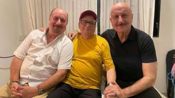 Anupam Kher remembers father on ninth death anniversary