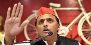 Akhilesh yadav FIR registered, 20 SP workers FIR, journalists assaulted moradabad, 