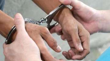 Delhi police arrests 2 people for trying to extort ?50 lakh from businessman