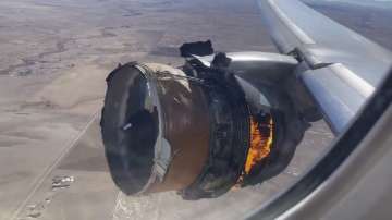 Exam finds multiple cracks in part of United jet's engine
