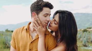 Missing 'love of his life' Priyanka Chopra inspired Nick Jonas for new album Spaceman