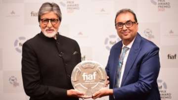 Amitabh Bachchan honoured with 2021 FIAF Award