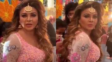 Rakhi Sawant suffers wardrobe malfunction before Holi performance