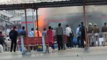 Ghaziabad railway station fire 