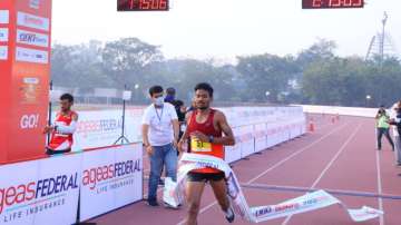 Srinu Bugatha new delhi marathon