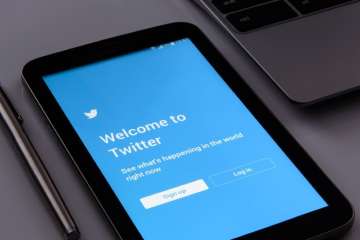 twitter, facebook, latest tech news