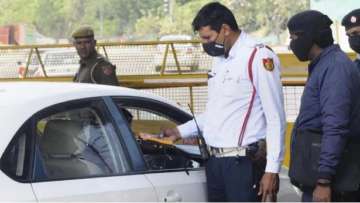 delhi mask wearing while driving