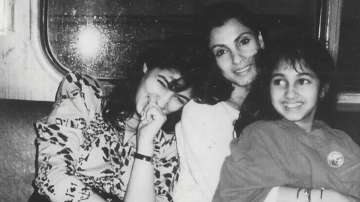 Twinkle Khanna shares throwback family pic featuring mother Dimple Kapadia and sister Rinke