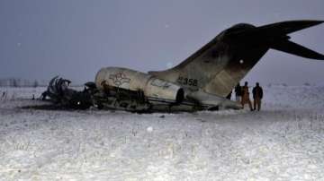 Wreckage of helicopter crash that killed 5 found on glacier